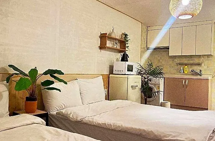 Hotel Jnineguesthouse